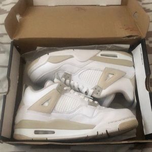 Air Jordan 4 Retro GG